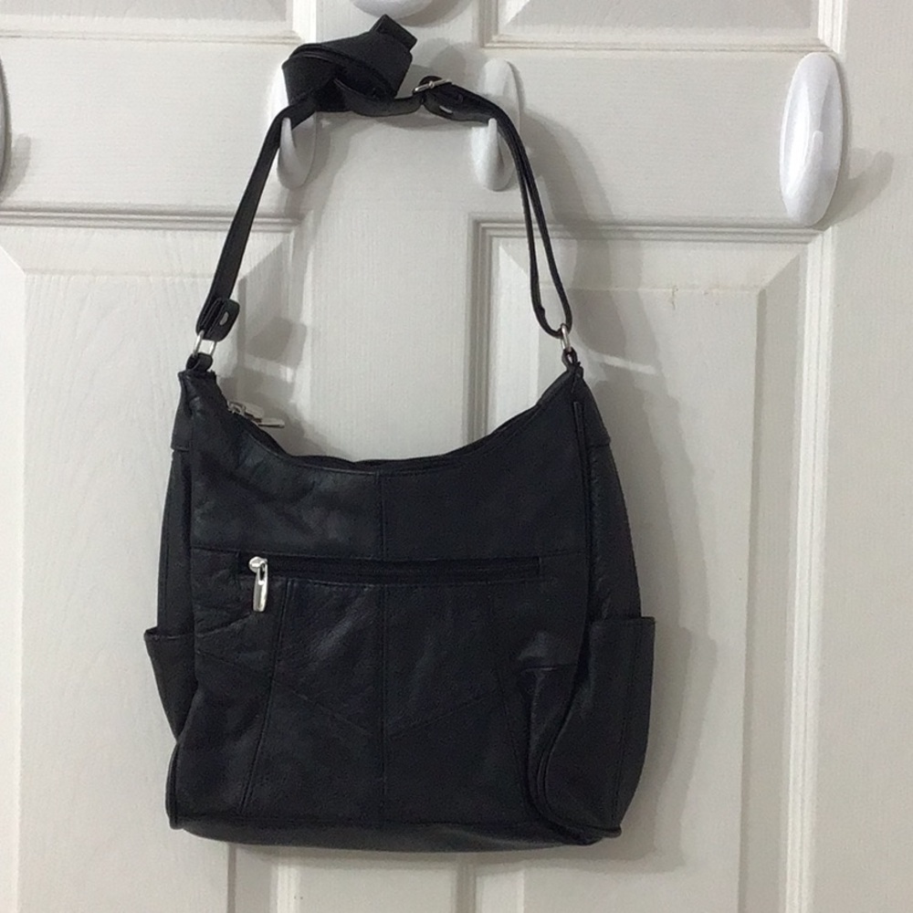 Black Leather Messenger Bag w/ Back & Front Pockets & 2 Top Zippered Opening.